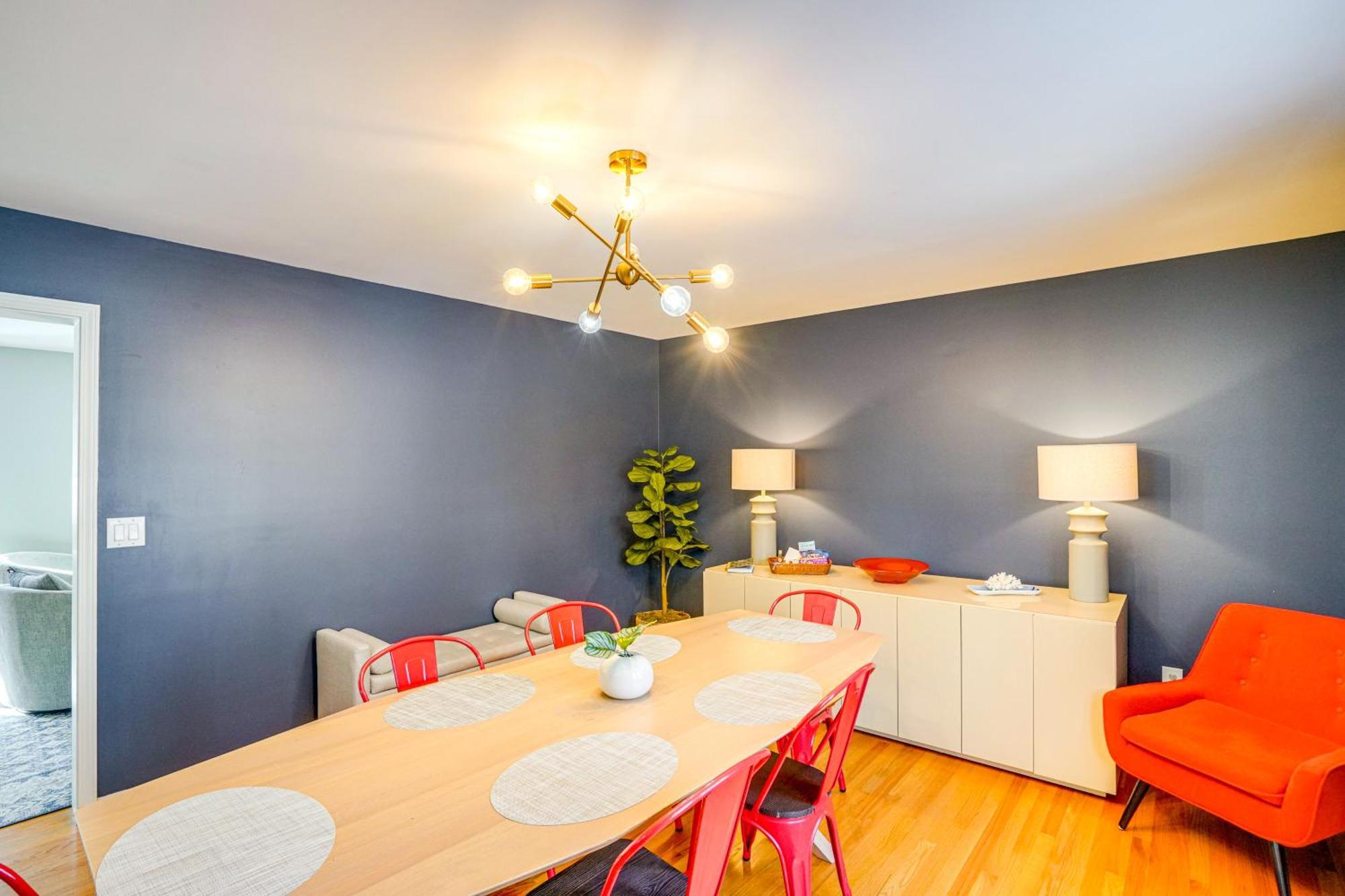 Private Guest House In Dtwn Lenox, Walk To Dining! Екстер'єр фото